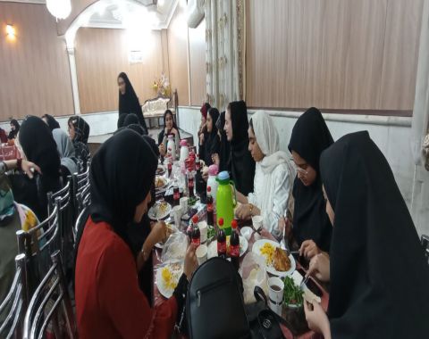 برگزاری ضیافت افطاری در شب نوزدهم ماه مبارک رمضان
